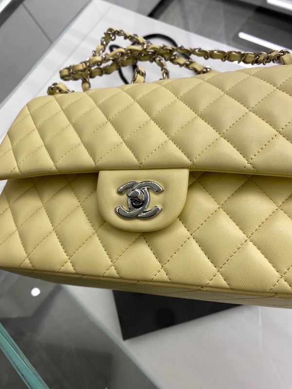 シャネルバッグレプリカ全体デザイン